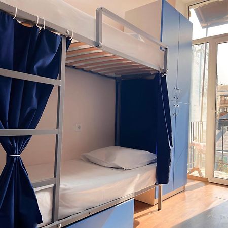 Hostel on Universytet Kiev Eksteriør bilde