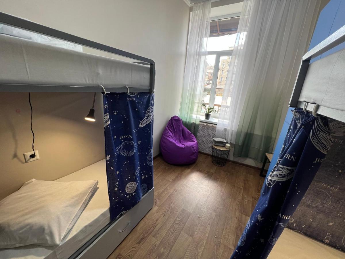 Hostel on Universytet Kiev Eksteriør bilde